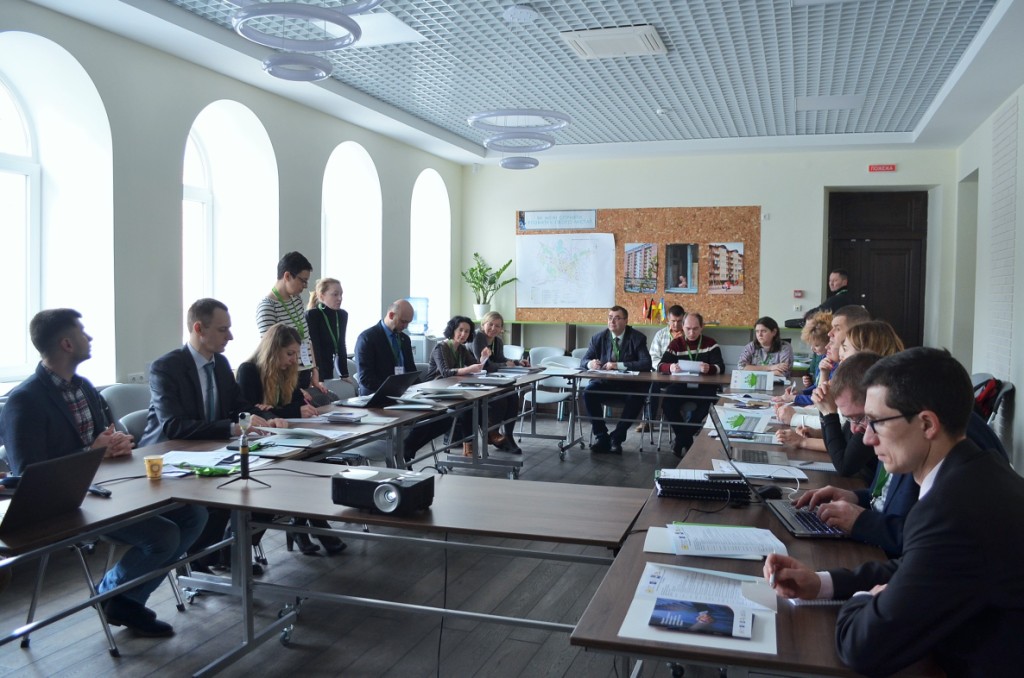 Представники з Польщі, Норвегії та України поділились досвідом з підвищення енергоефективності за моделлю ЕСКО