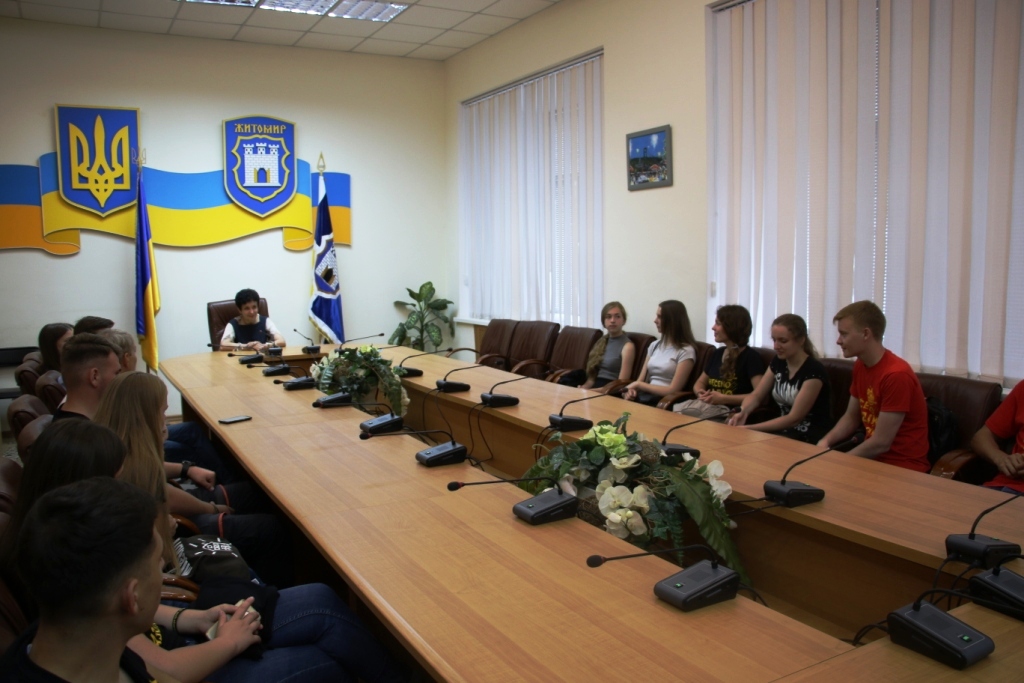 Вікторія Краснопір: «Ми прагнемо, щоб молодь не лише залишалася,  а й поверталася до Житомира»