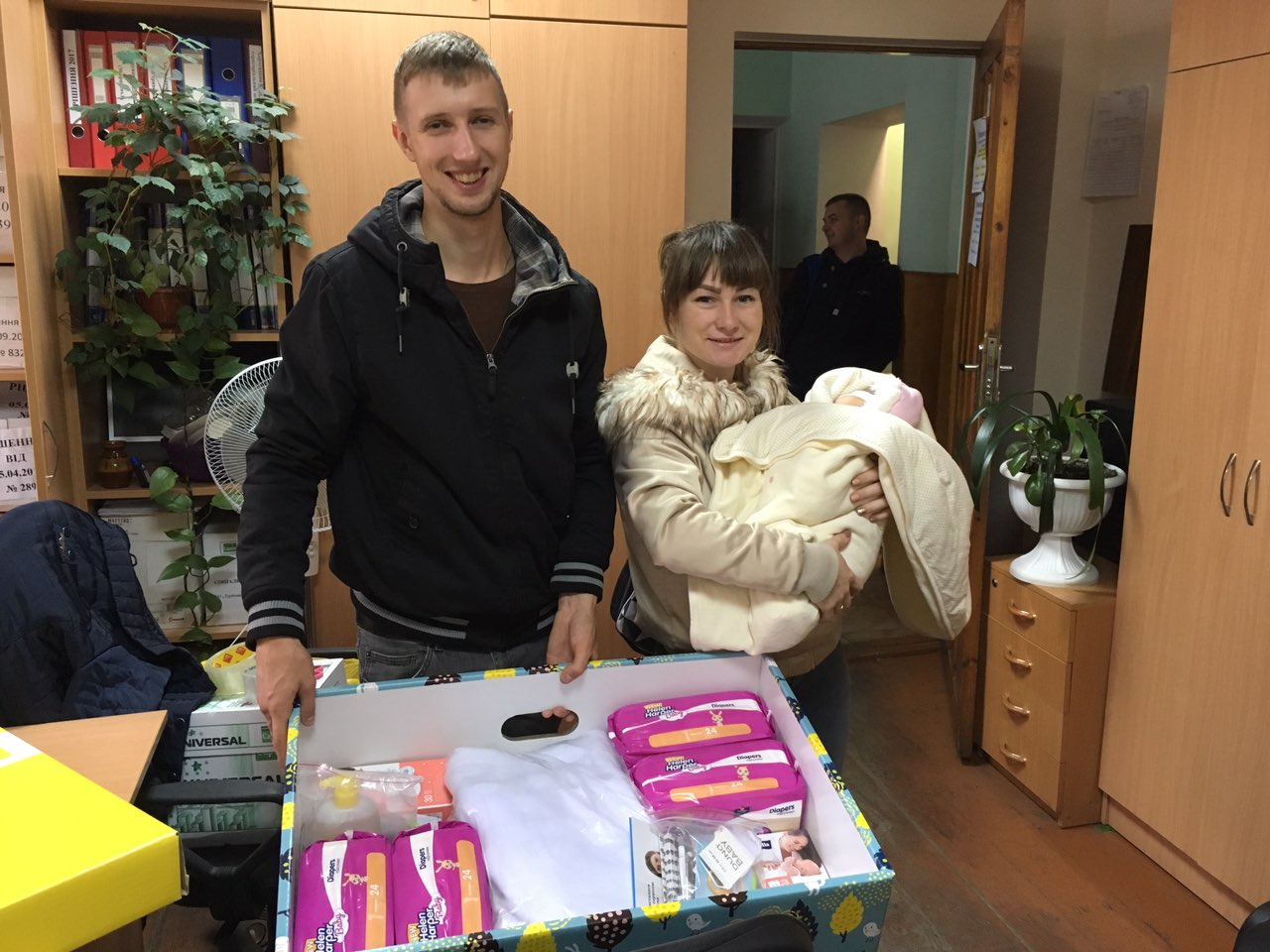 61 житомирська родина отримала «пакунок малюка»