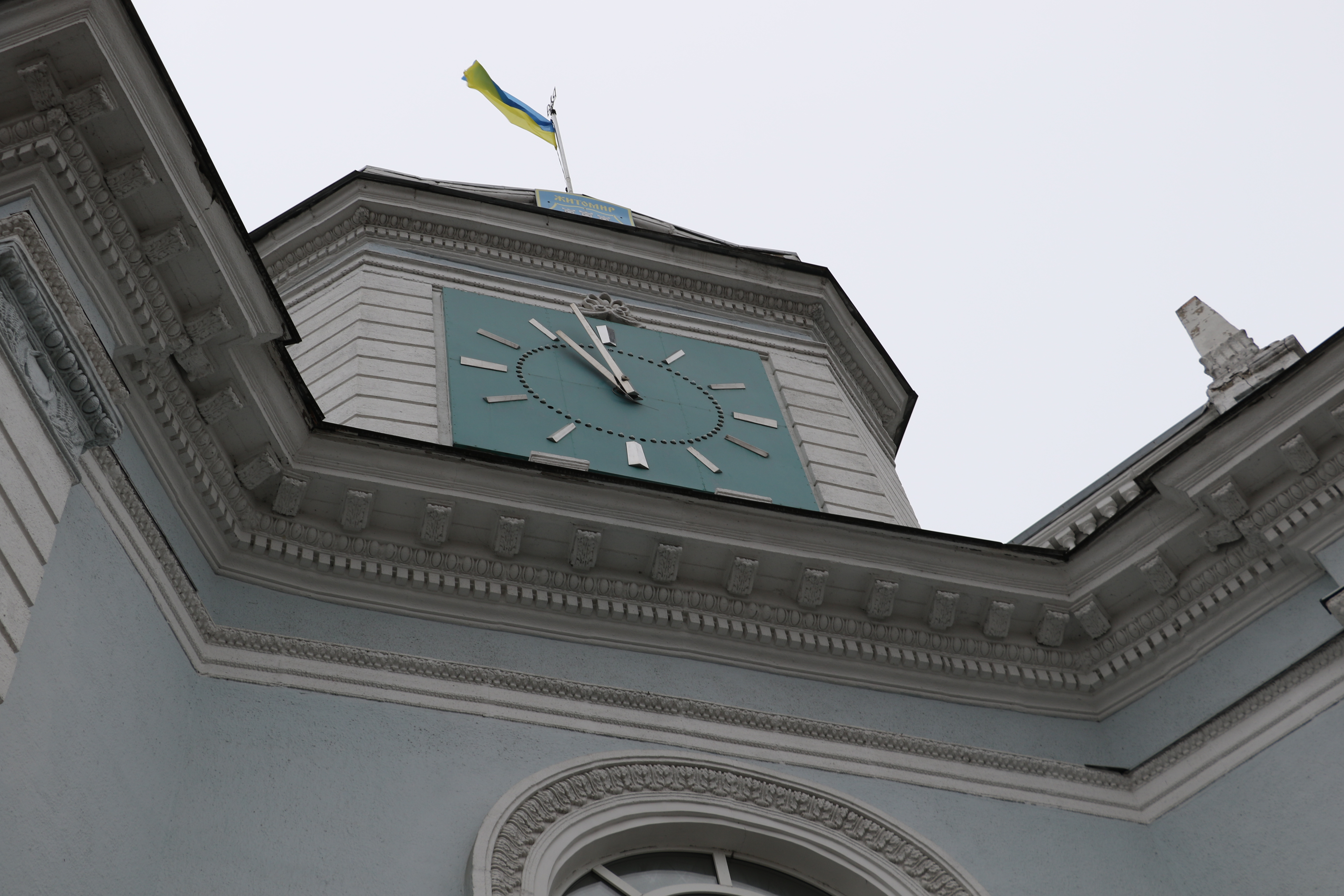 Годинник на будівлі міської ради не працюватиме через заміну мотор-редуктора