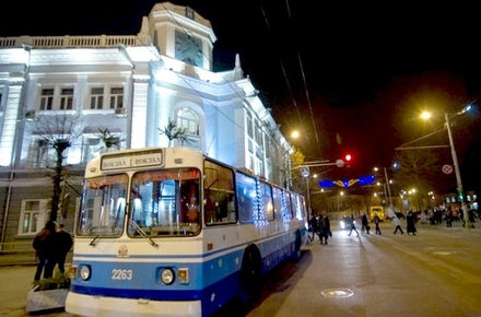Як буде працювати громадський транспорт міста на Великдень в ніч з 27 на 28 квітня