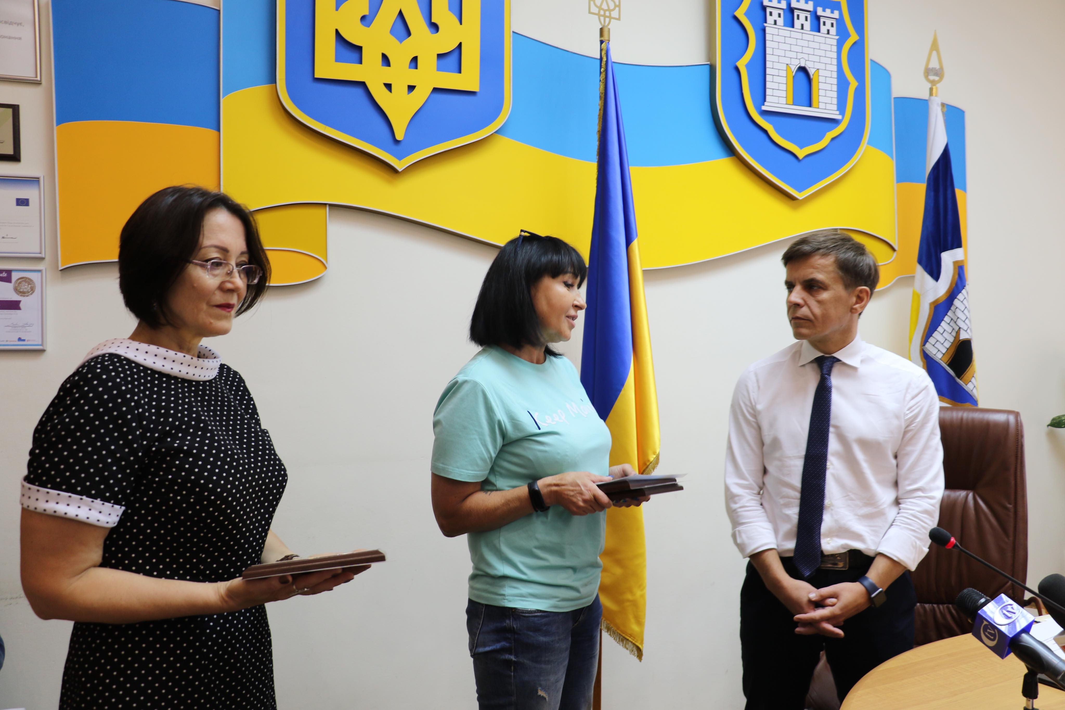 Міський голова вручив подяки волонтерам українських діаспор країн Європи