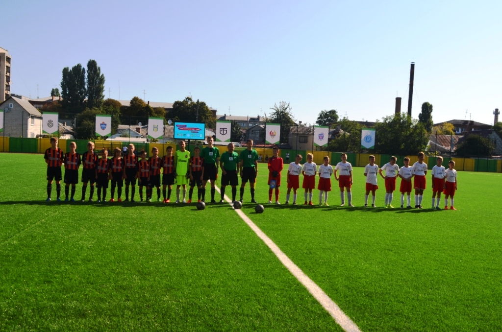 День Незалежності у Житомирі  розпочався з відкриття «FENIKS CUP  2019» на оновленій «Спартак Арені»