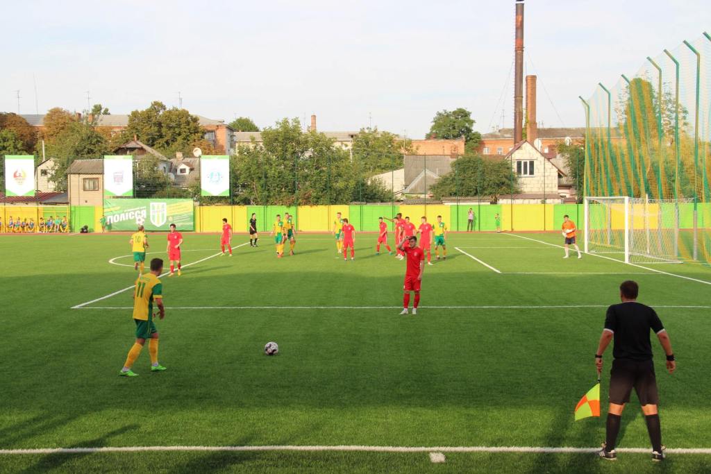 У Житомирі відбувся матч 8 туру чемпіонату України з футболу серед команд ІІ ліги 