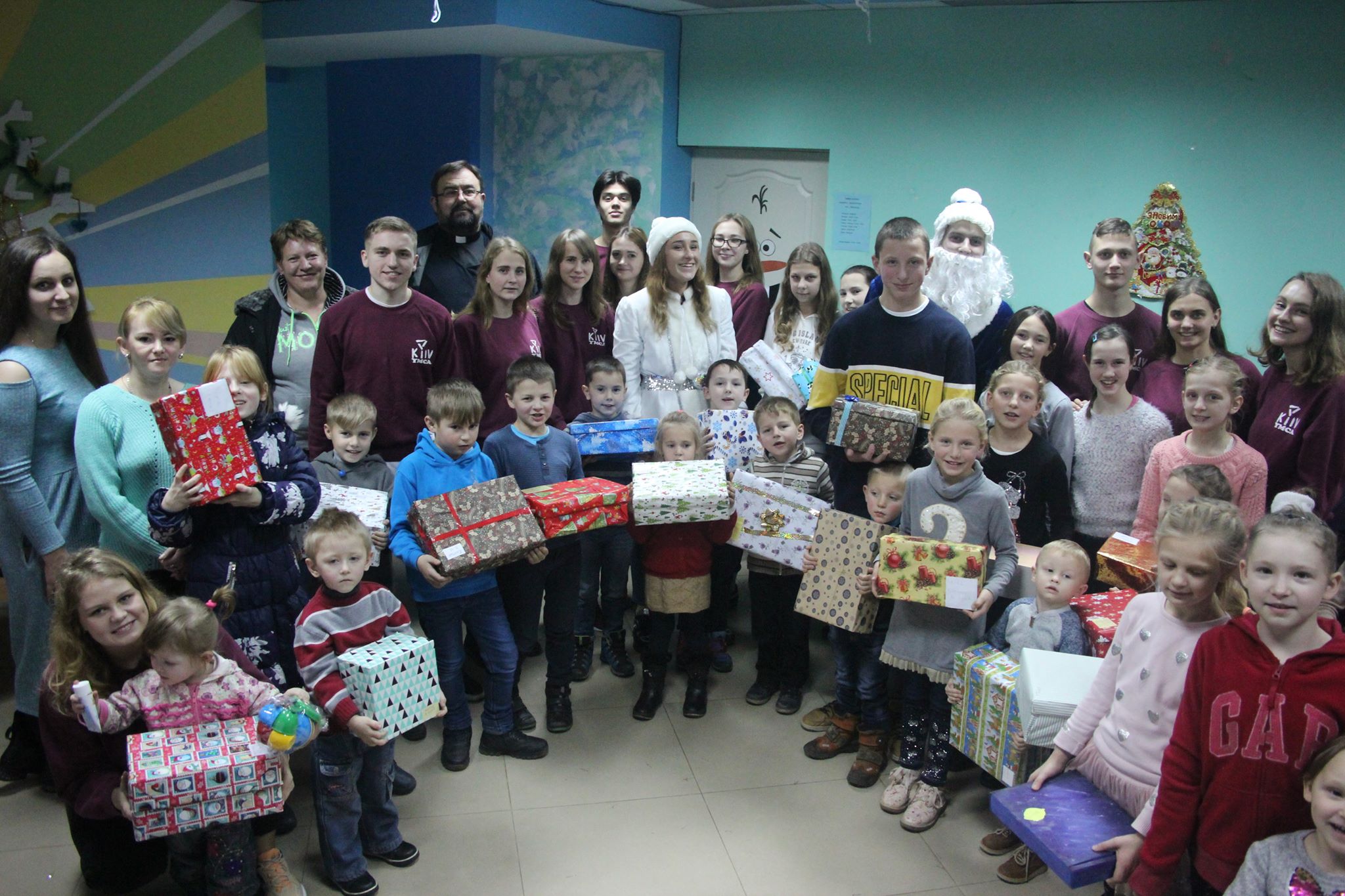 У Житомирі провели благодійну акцію «Різдво в коробці»