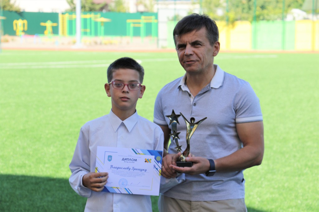 Сергій Сухомлин вручив  стипендії кращим житомирським спортсменам