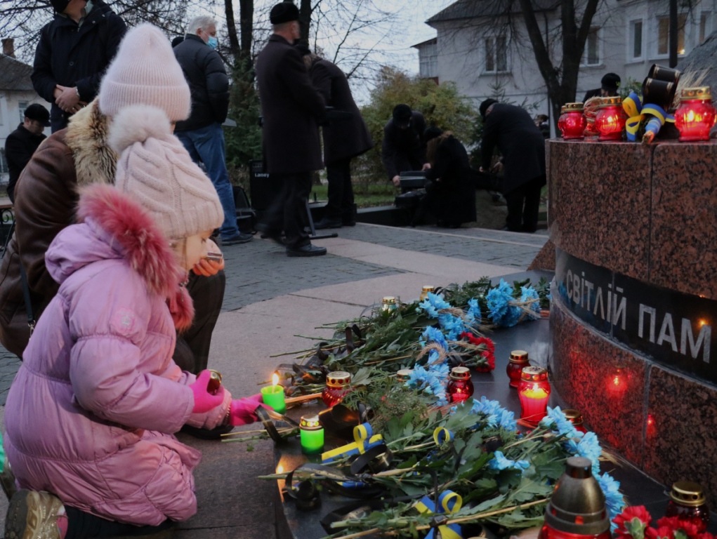   Пам'ять та біль… Житомир  у скорботі за безвинно вбитими голодоморами українцями