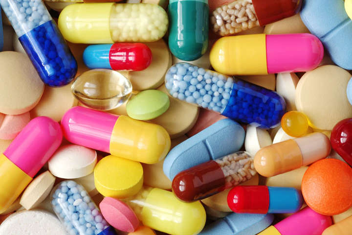 Як перевірити наявність ліків для боротьби з COVID-19 в лікарнях та аптеках