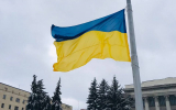 На майдані Соборному замінили головний прапор міста