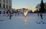 Ковзанку на Михайлівській відкрито!
