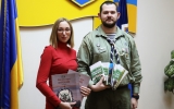 Житомирські школи отримали посібники, покликані допомогти в організації  військово-патріотичного виховання учнівської молоді