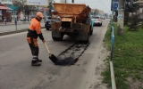 У Житомирі почалися аварійні роботи з ліквідації ям на дорогах