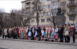 У Житомирі відбулися урочистості біля пам’ятника Тарасу Григоровичу Шевченку