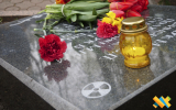Сьогодні, у 37-му річницю Чорнобильської трагедії, пам’ять загиблих ліквідаторів вшанували покладанням квітів до пам’ятних знаків