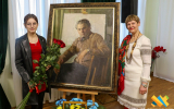 У Домі української культури відкрили виставку Миколи Максименка «Крим Наш. Весна надії»