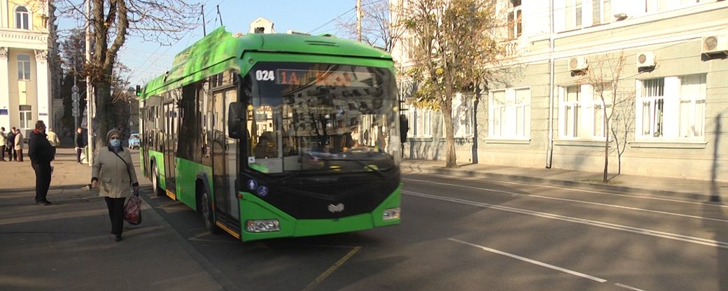 Частина тролейбусних маршрутів через аварійні роботи на Великій Бердичівській тимчасово зміниться
