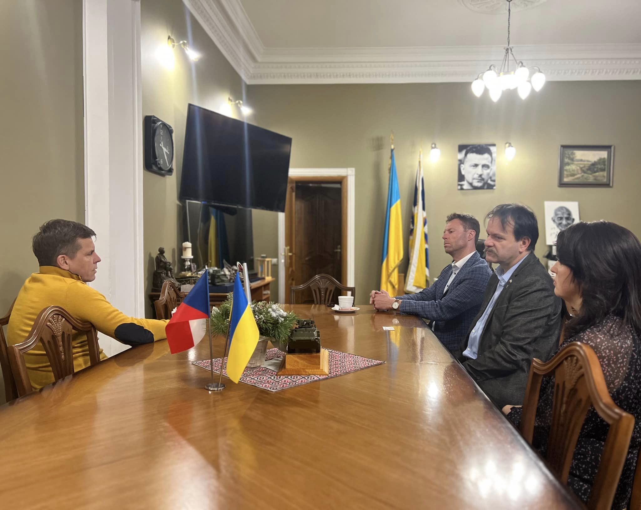 Сьогодні міський голова Сергій Сухомлин зустрівся із віце-консулом Посольства Чеської Республіки в Україні 