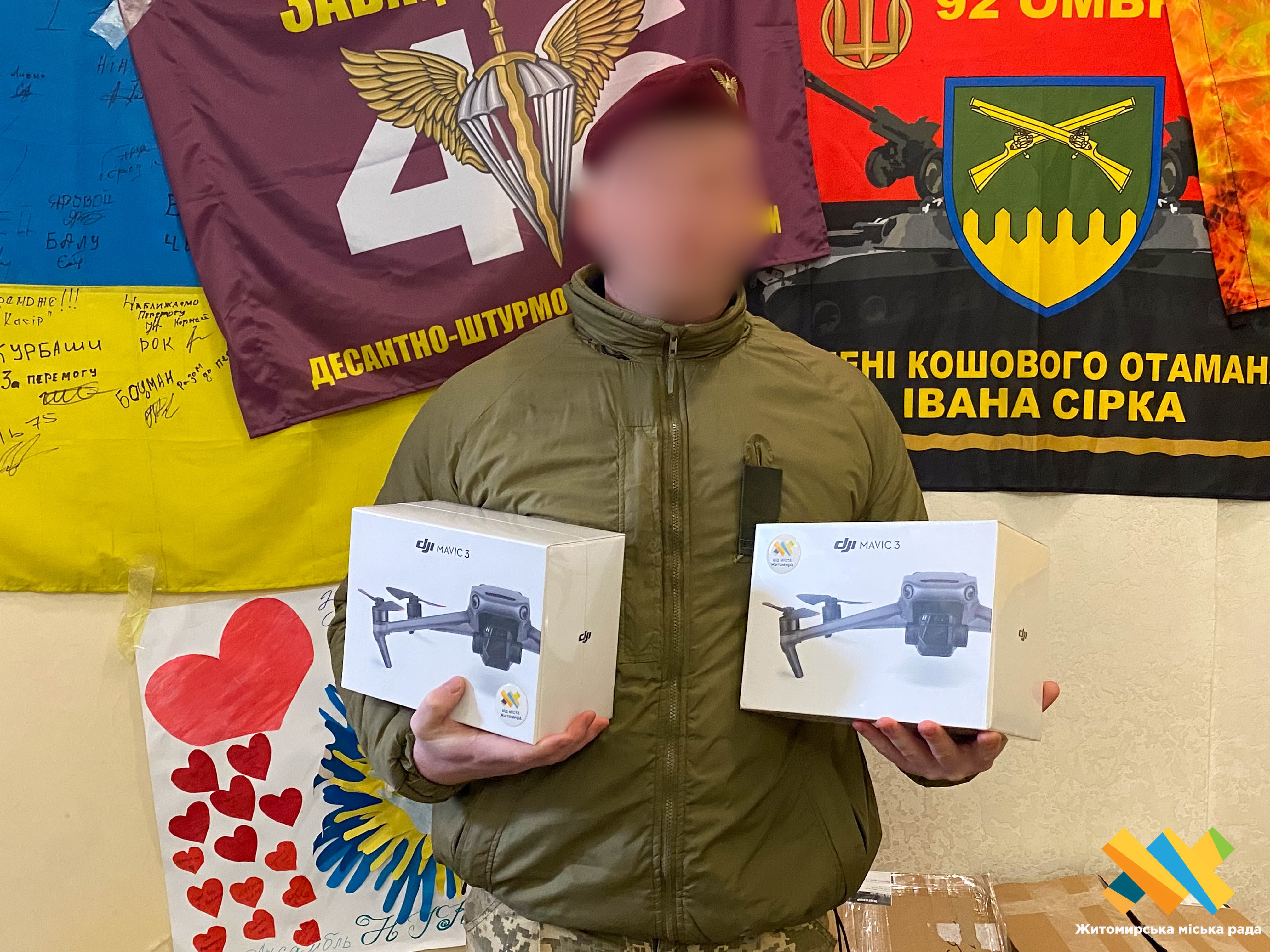 Житомирська громада передала військовим дрони Mavic 3 Pro та засіб РЕБ  